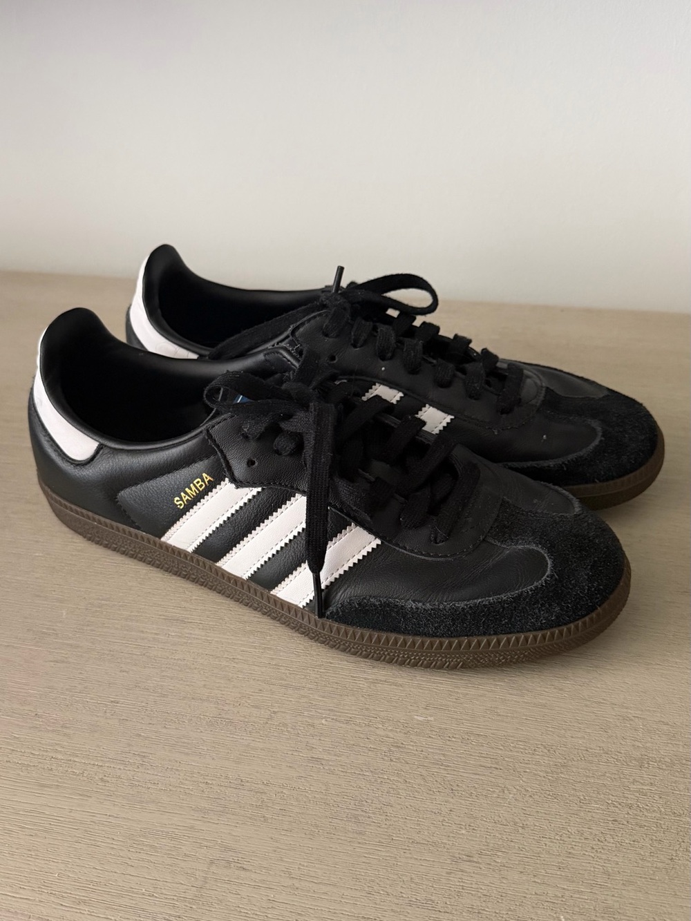 Adidas Samba Men’s Black/White Leather Sneakers